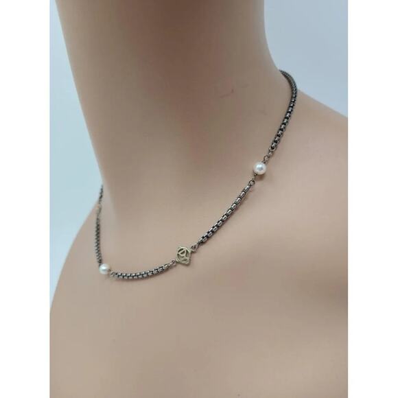AUTH David Yurman Sterling Silver 14k DY and Pearl Station Cable Necklace - Picture 7 of 10